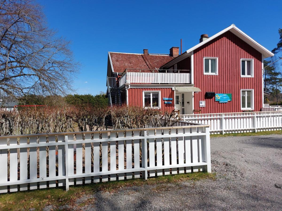 Hostal Flora Dekor Gaestgard, Lenagarden Alingsås Exterior foto